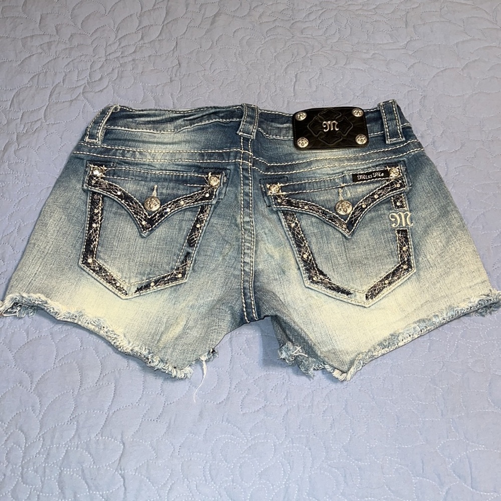 Miss me denim shorts - Picture 3 of 4